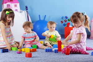 Детские комнатные игры, развивающие мышление, память и логику