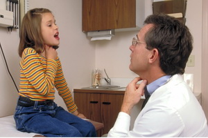 Коклюш у детей: признаки, осложнения, народное лечение