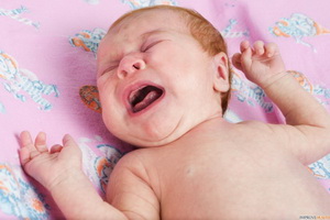 Травма и инородное тело в глазу у малыша